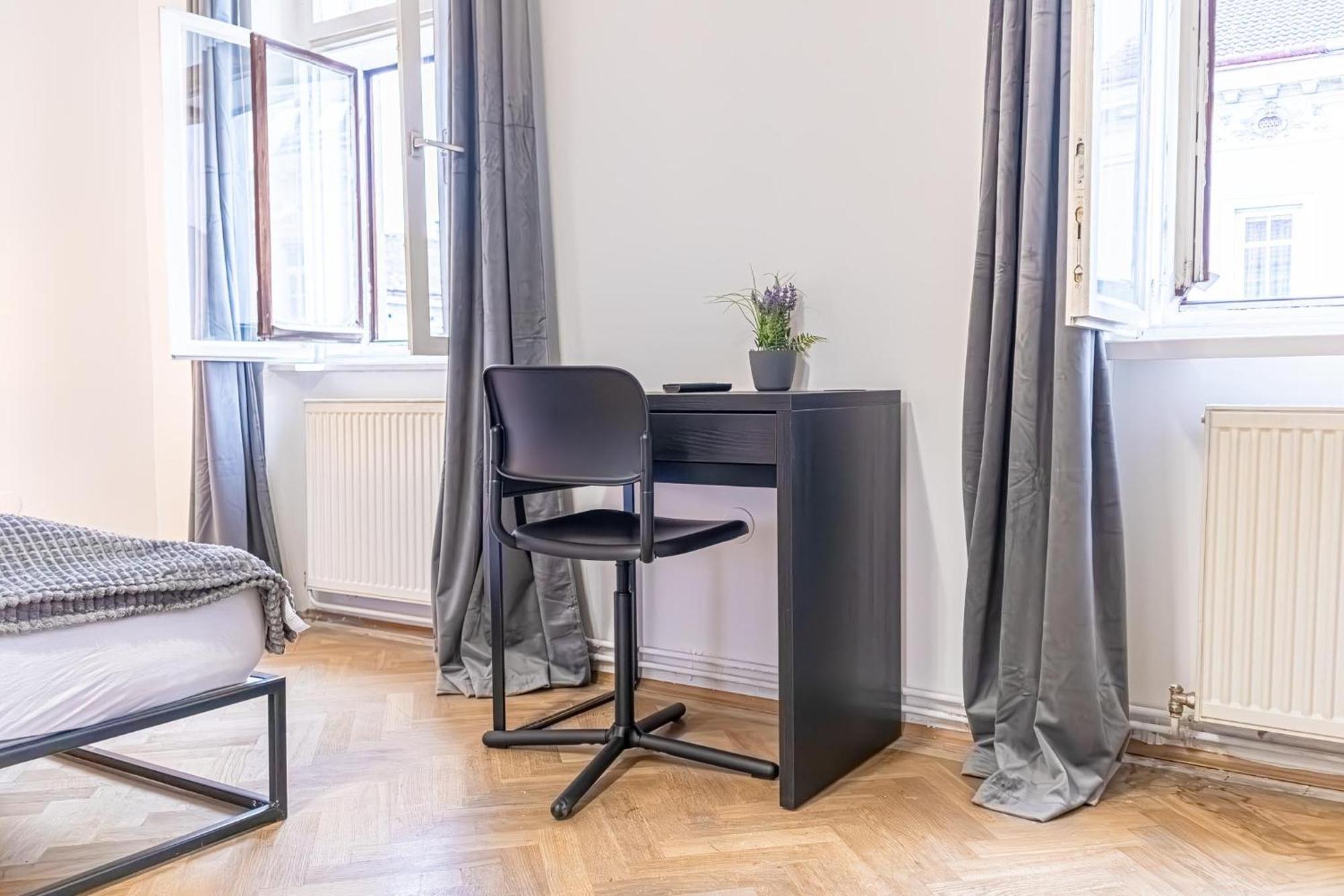 Spacious 2Br Apt -Near Wiener Stadthalle Burggassewiener Well Located Eksteriør bilde