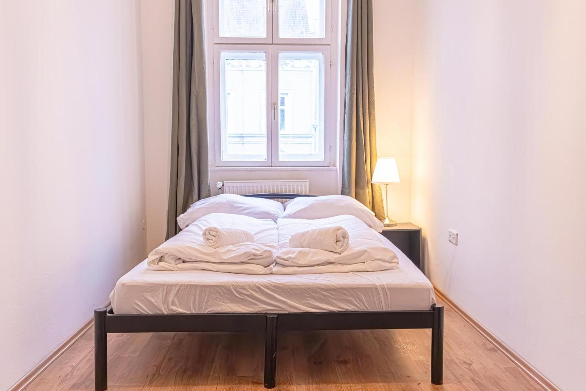 Spacious 2Br Apt -Near Wiener Stadthalle Burggassewiener Well Located Eksteriør bilde